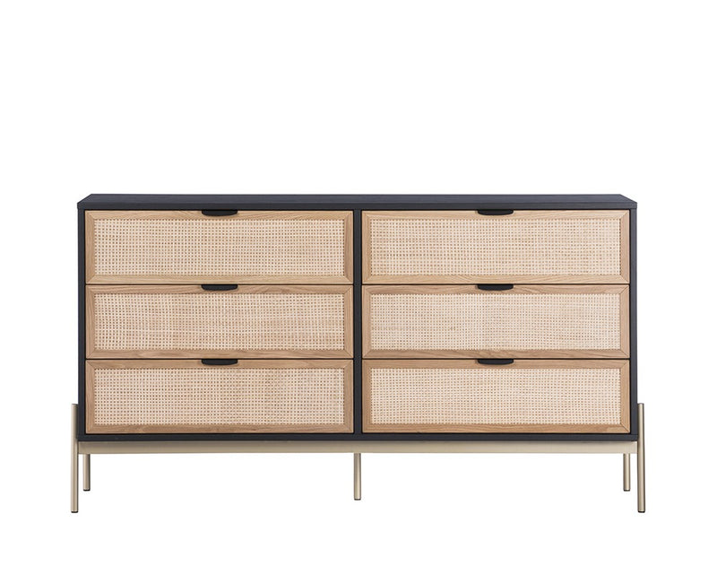 Avid Dresser